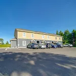 Erie Condo About 4 Mi To Lake With Golf Course Views!